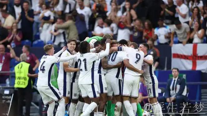 林加德在首尔足球俱乐部告别战中破门,前曼联和英格兰中场闪耀全场 林加德在首尔足球俱乐部告别战中破门,前曼联和英格兰中场闪耀全场